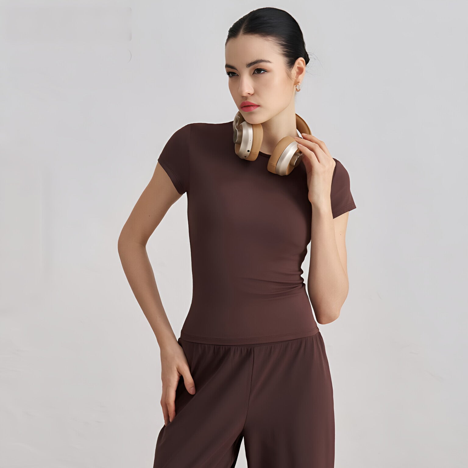 Women Bare Feel Waist-Cinching Short Sleeve T-Shirt
