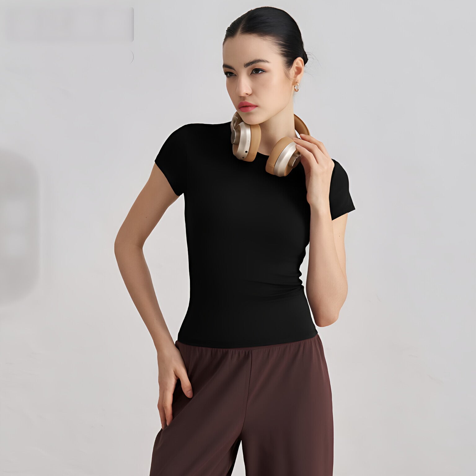 Women Bare Feel Waist-Cinching Short Sleeve T-Shirt