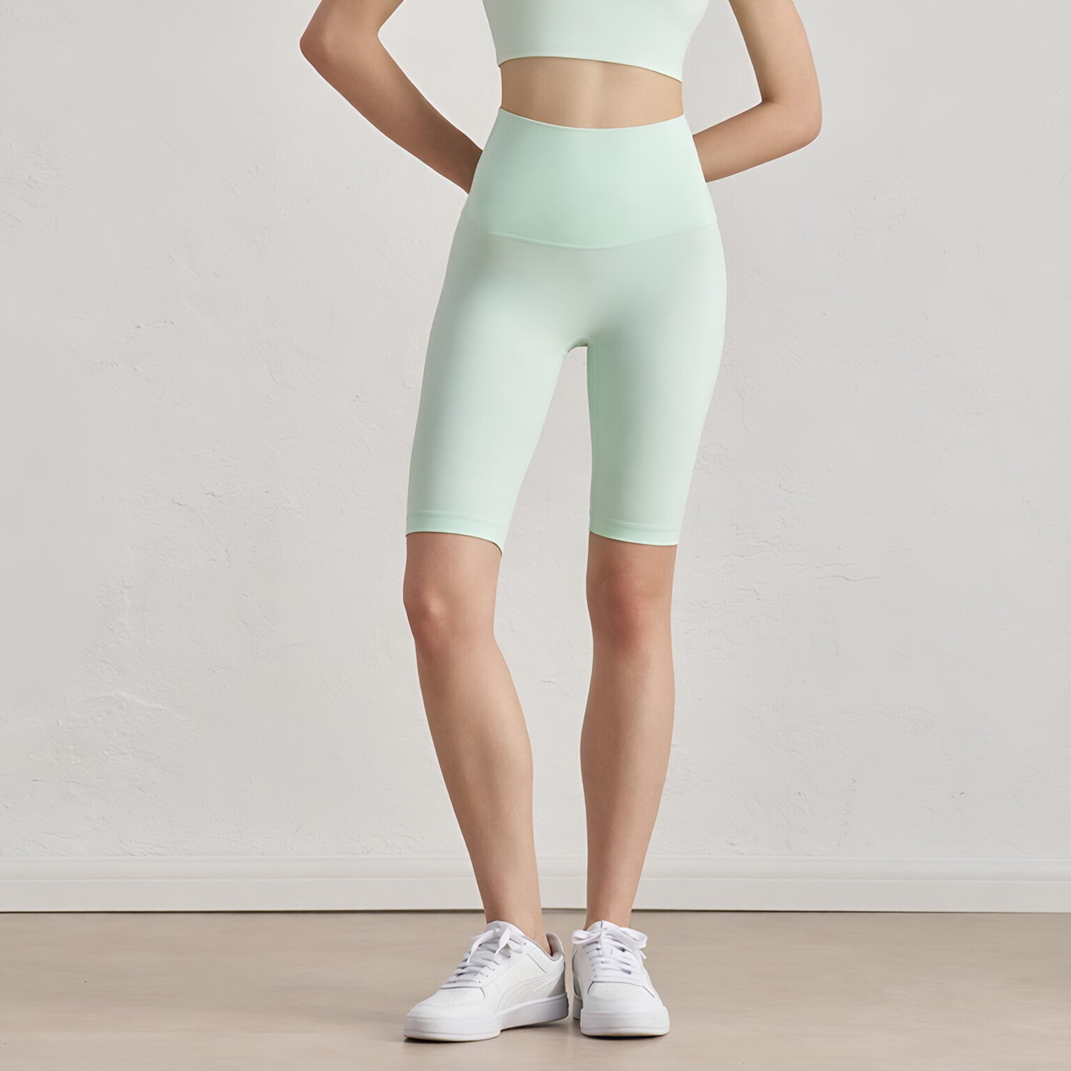 NULS Seamless High Waist Shorts Peach Lift No Front Seam 5" Gym