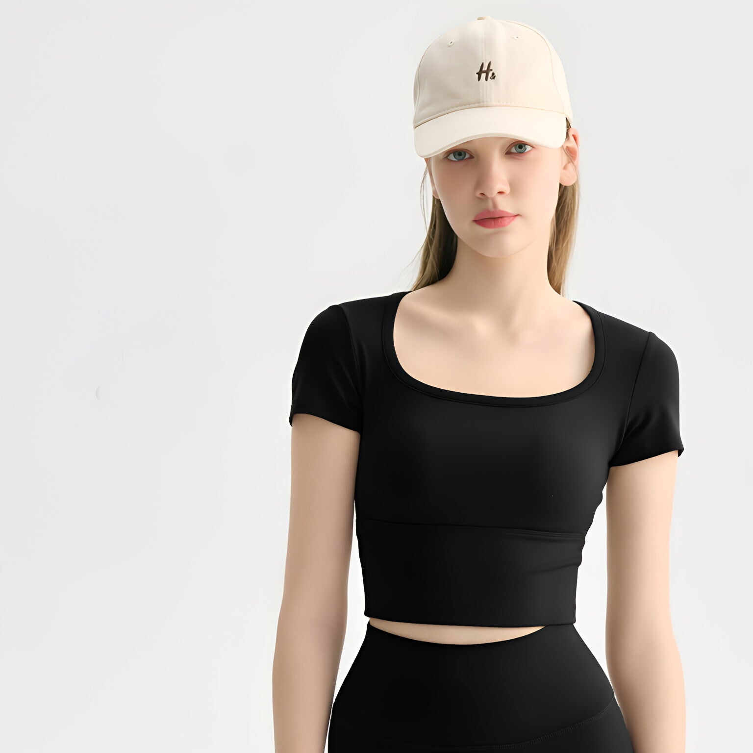 Square Neck Yoga Top Padded Bra Face Slimming Pilates