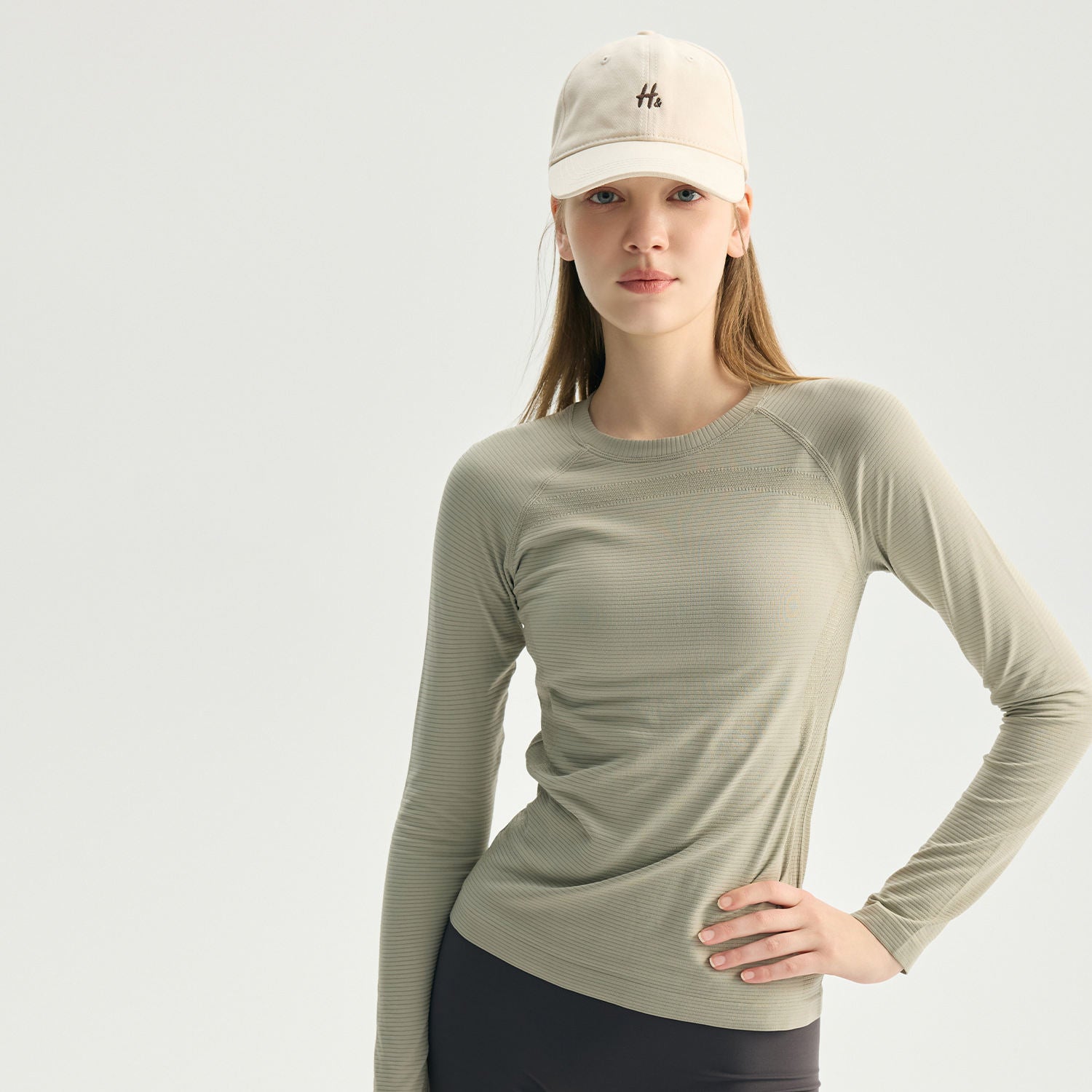 Wholesale 100% Nylon Yoga Top Women Long Sleeve Crew Neck Sweat-Wicking Classic Fit Workout Shirt