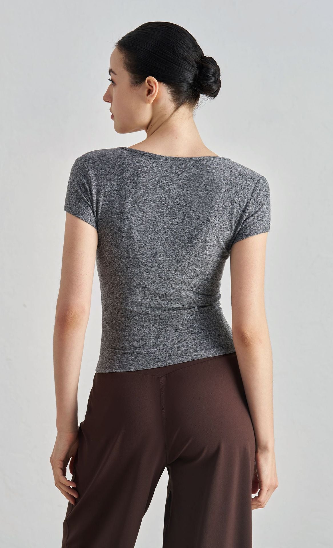 Women Sculpting Yoga Top Fitted Waist Short Sleeve Workout