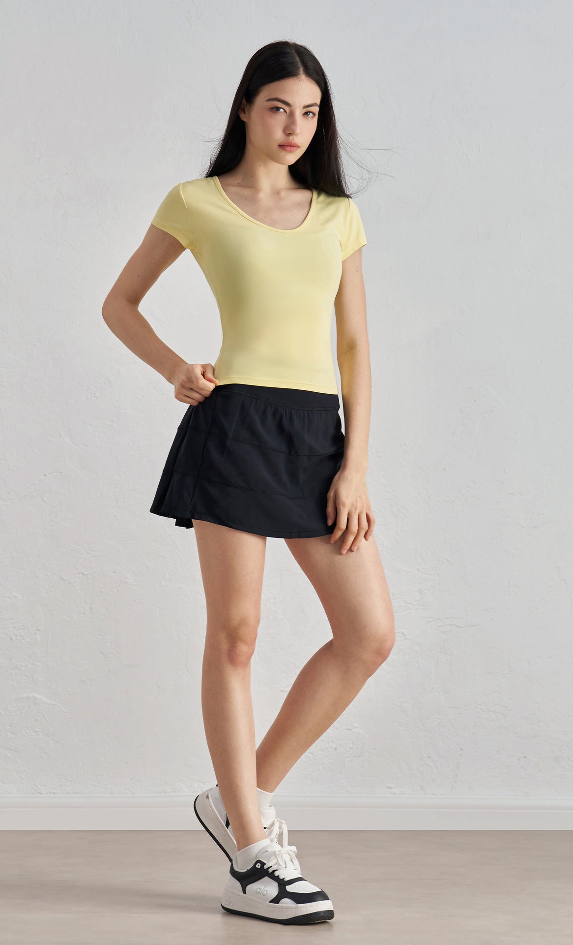 Women Sculpting Yoga Top Fitted Waist Short Sleeve Workout