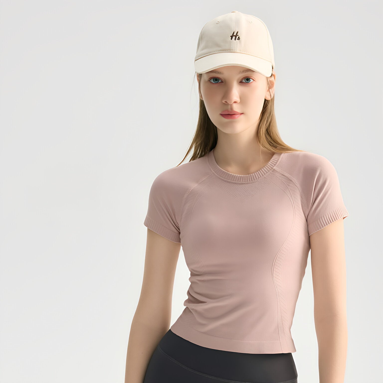 Women Seamless Yoga T-Shirt Quick Dry Breathable Round Neck Slimming