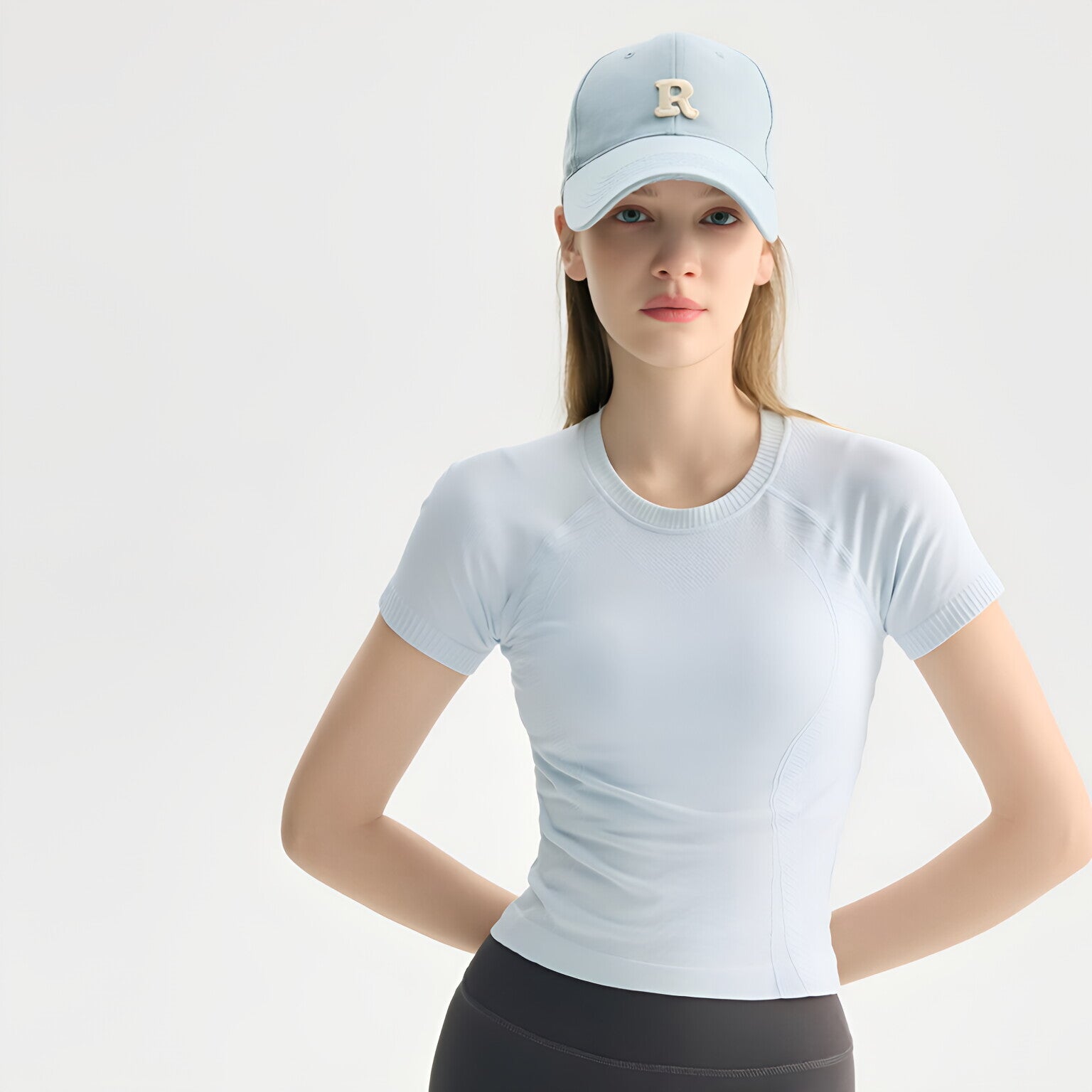 Women Seamless Yoga T-Shirt Quick Dry Breathable Round Neck Slimming